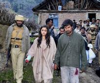 Alia Bhatt trekking in Kashmir for Highway