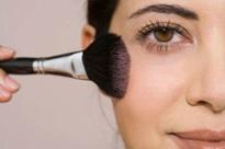Addicted to makeup? Youre a cosmoholic!