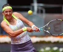 Azarenka ease into Rome quarters