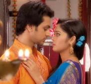 Actors Shakti Arora and Neha Saxena connected off screen as well