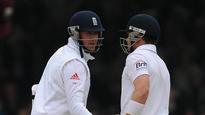 Bell and Swann fit for second Test