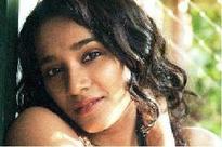 Tannishtha learning Marathi for 'Sunrise'