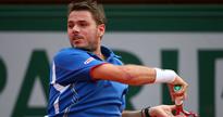 Wawrinka books last eight spot