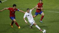 South Korea, Australia close on World Cup spots