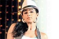 Priya Mani does an item with Shah Rukh Khan
