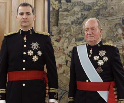 Monarchs who abdicated in 21st century Monarchs who abdicated in 21st century