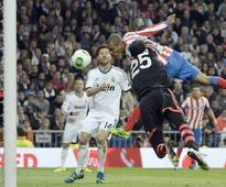 Mourinho, Ronaldo off as Atletico stun Real