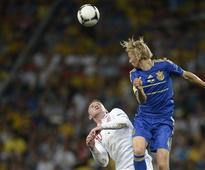 Soccer-Zenit Poised To Re-Sign Tymoshchuk, Say 'Nyet' To Arshavin