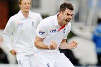 Anderson bowls Eng back into 1st Test