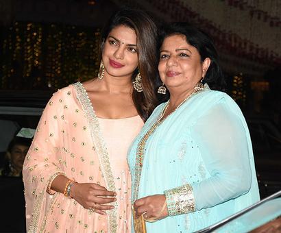 PIX: Priyanka, Deepika, Shah Rukh, Salman party with the Ambanis PIX: Priyanka, Deepika, Shah Rukh, Salman party with the Ambanis