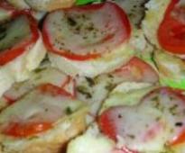 Mini-pizzas the easy way