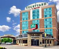 Niagara Falls Hotel Hosts Runners & Fans for Marathon Season
