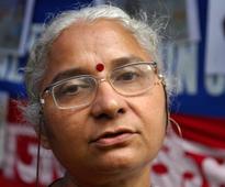 Patkar ends fast over slum demolition