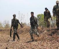 Maoists set fire to road construction machines in Chhattisgarh