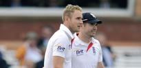 England worried by top-order failure