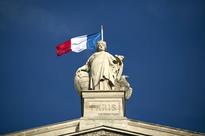 Hollande Bonds Without AAA Shine Brighter Than Gold