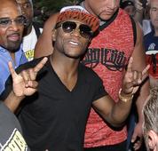 Why The Heck Is Floyd Mayweather Boxing's Biggest Star?