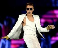 Is Los Angeles police shielding pop star Justin Bieber in hit and run case?