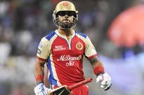 Royal Challengers captain Virat Kohli booed at Delhi airport