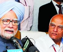 UPA averts tragedy with SP support