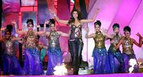 Glamour, glitz galore at IPL opening