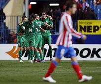Europa PIX: Atletico, Liverpool dumped out; Chelsea scrape