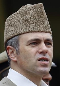 Omar congratulates Sharif, hopes he will restart peace process