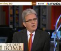 Watch who Tim Cook talks to in the Washington press corps