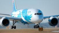 Dreamliner due to arrive in UK