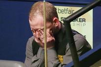 Graeme Dott fails to keep Scottish dreams alive as he suffers battling defeat to England's Shaun Murphy