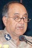 IPL spot-fixing: Delhi Police vs Mumbai Crime Branch may help fixers