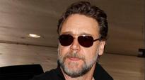 Russell Crowe predicts Henry Cavill will be Super star
