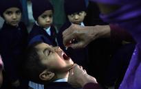 Gunmen kill cop protecting Pakistan polio vaccine team