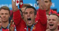 Van Persie hails team spirit