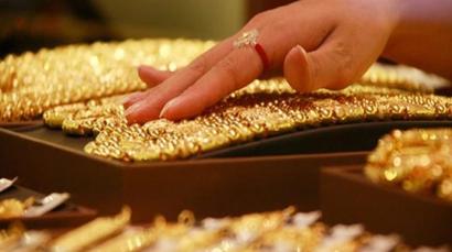 Despite spike in price, Akshaya Tritiya sees brisk gold buying Despite spike in price, Akshaya Tritiya sees brisk gold buying
