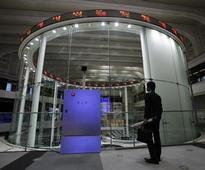 Nikkei hits new 5-1/2-year high but pace of gains slow, Bernanke cues eyed