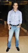 I would love to remake my dad's Farz, I think it was an awesome film: Tusshar Kapoor