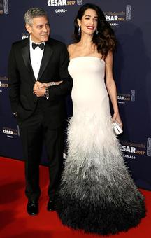 George, Amal Clooney donate $500,000 to fund US students' anti-gun march George, Amal Clooney donate $500,000 to fund US students' anti-gun march