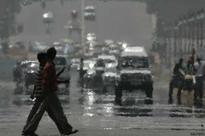 Heat wave sweeps across North India, Delhi sizzles
