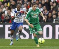 Gourcuff on target as Lyon keep St Etienne at bay