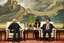 Chinese VP meets senior Indian communist Karat