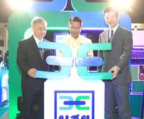 MOF Permanent Secretary Opened the TCG's Booth at the 13th Money Expo 2013