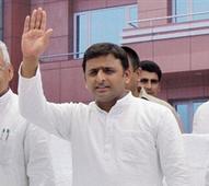 All parties including Congress ready for early Lok Sabha polls: Akhilesh
