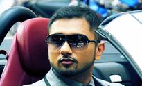 Police booked rapper Honey Singh for singing vulgar song