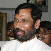 Nitish Kumar's posturing on Narendra Modi a charade: Ramvilas Paswan