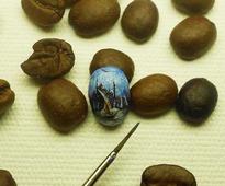 14 Incredibly Tiny Works Of Art