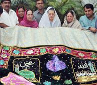 Sonia Gandhi offers chadar at Ajmer Sharif