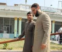 Asaduddin Owaisi, Akbaruddin Owaisi a...