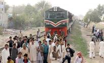 Quetta Express engine fails near Ghotki; railway traffic suspended