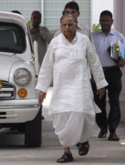 Mulayam Singh Yadav skips dinner with Premier Li